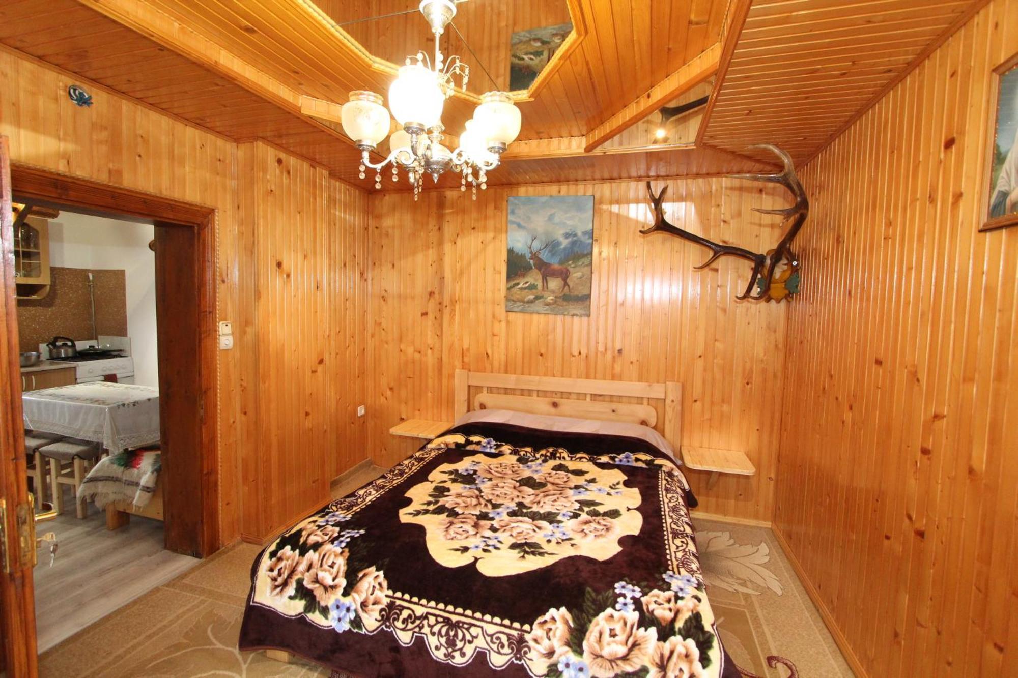 Будиночок Для Щастя Iaremcea Exterior foto