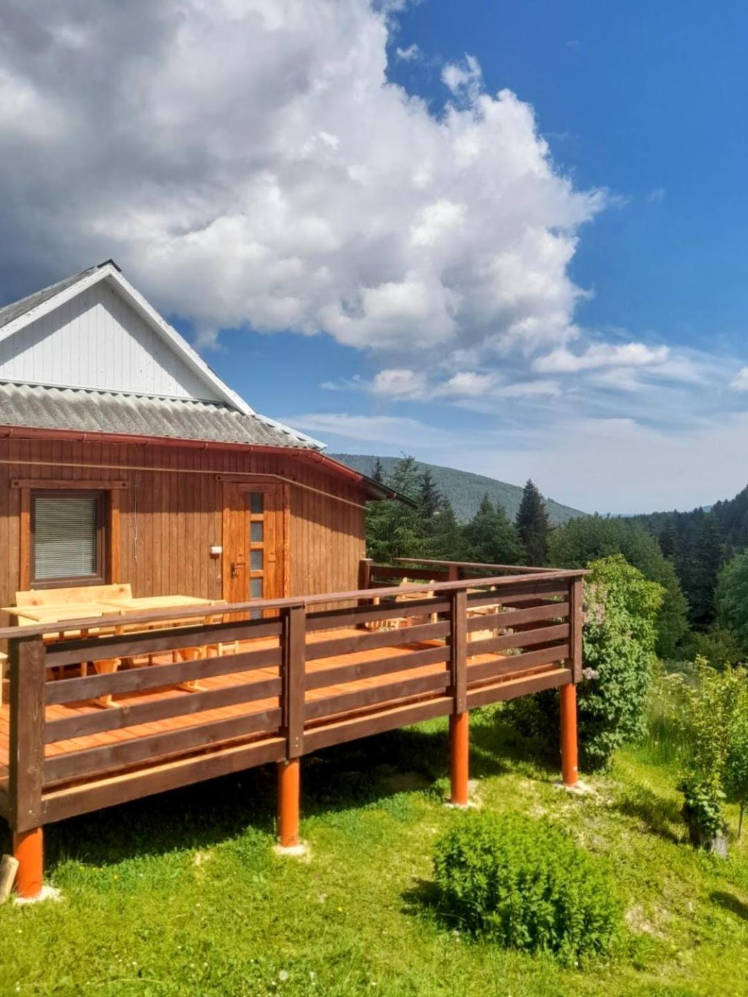 Будиночок Для Щастя Iaremcea Exterior foto