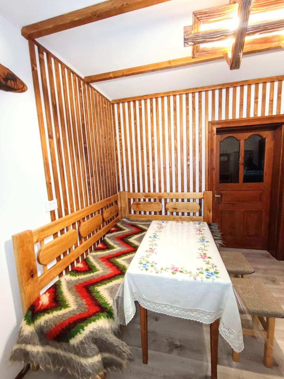Будиночок Для Щастя Iaremcea Exterior foto
