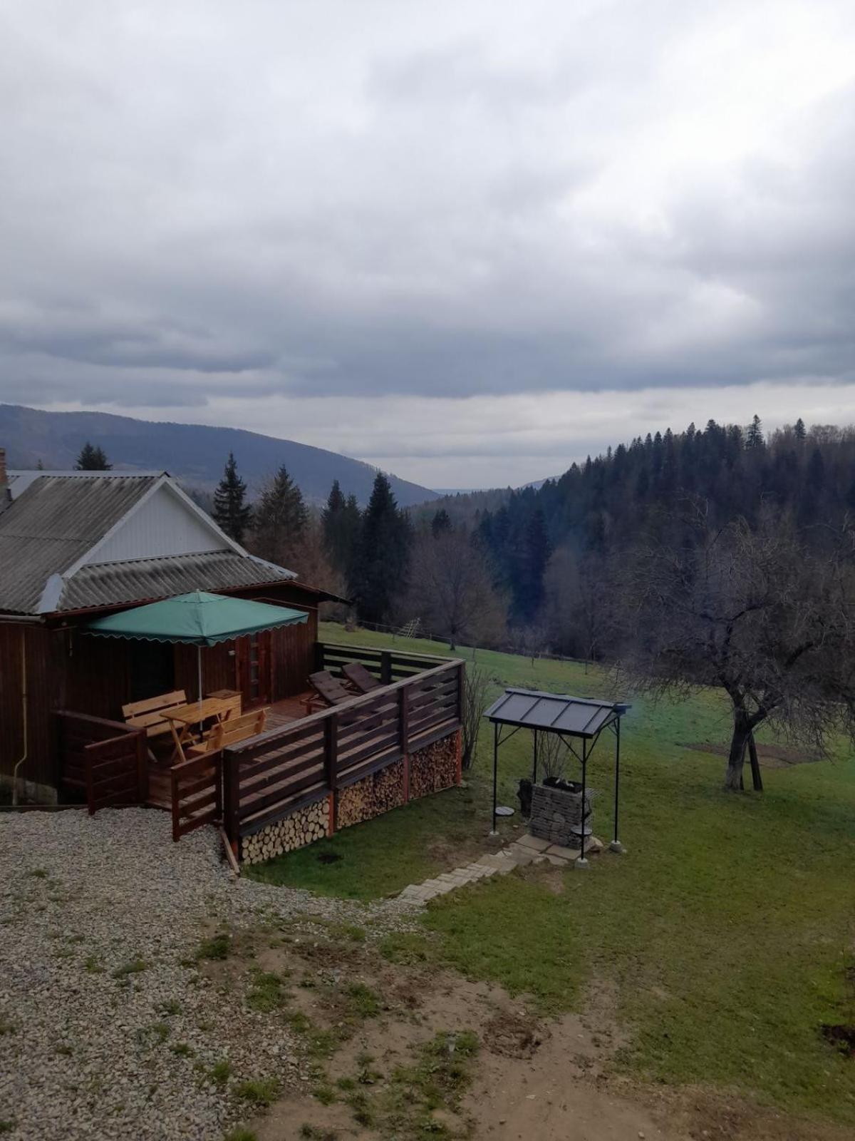 Будиночок Для Щастя Iaremcea Exterior foto