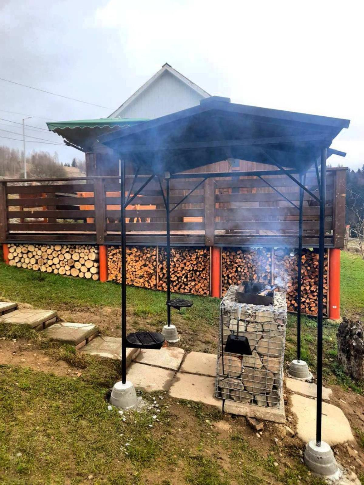 Будиночок Для Щастя Iaremcea Exterior foto